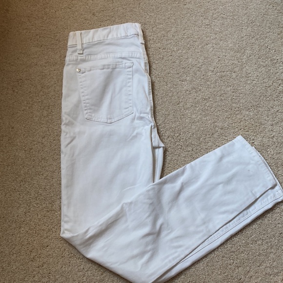 7 For All Man Kind white skinny jean. Slightly worn. High wasted. - Picture 2 of 3